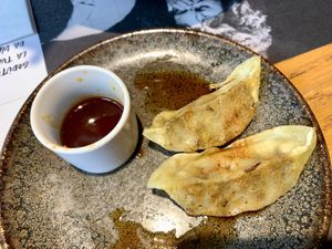 Comes with five or six pieces of them.  at Wagamama in Milan