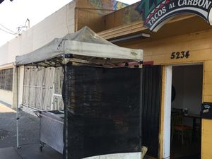 The entrance at Zingo Tacos in Los Angeles