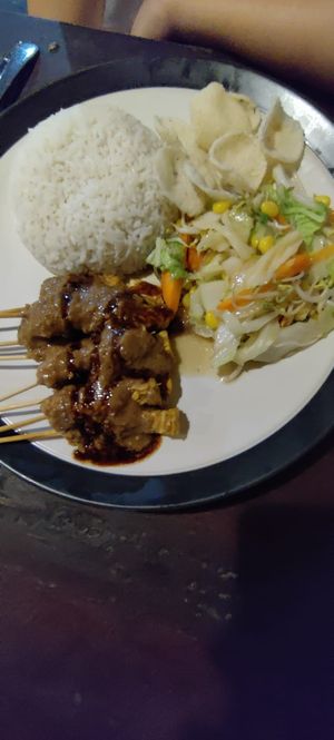 Vegan tempeh satay at Lonto in Penida Island