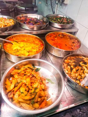 Dishes available at Wan Yuan 萬緣齋 - Greenwich Drive in East Singapore