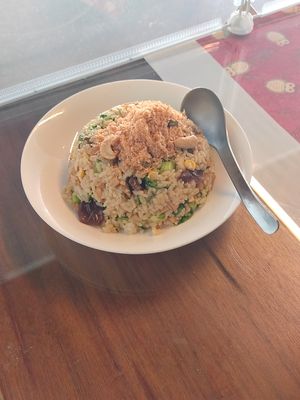 招牌三杯炒飯 at Coolife Owl 貓頭鷹藝品蔬食館 - Māotóuyīng in New Taipei City