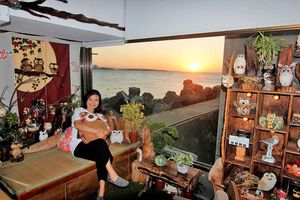 20181029同學生日來店慶生，很幸福看到美麗的夕陽。 at Coolife Owl 貓頭鷹藝品蔬食館 - Māotóuyīng in New Taipei City