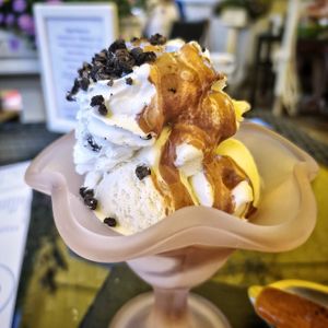 Vegan Dame Blanche at Groenendijk Weert in Weert