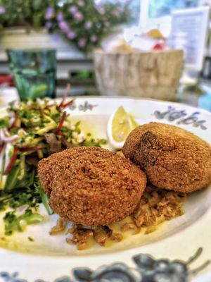 Vegan Ham & cheeze croquettes at Groenendijk Weert in Weert