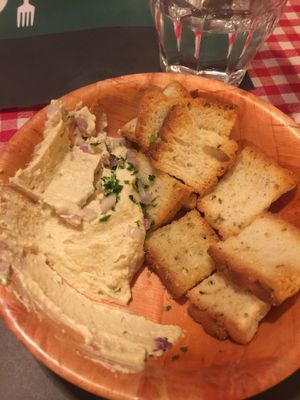 Toast and hummus at Groenendijk Weert in Weert