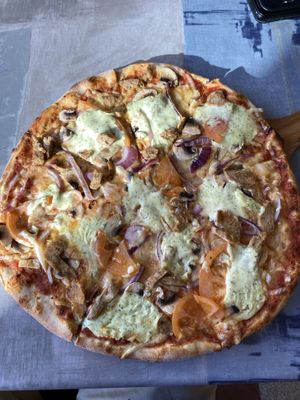 Vegan oxfilé pizza 🍕😍  at Nobel Pizza in Helsingborg