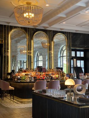 Bar  at Fairview in Lake Louise