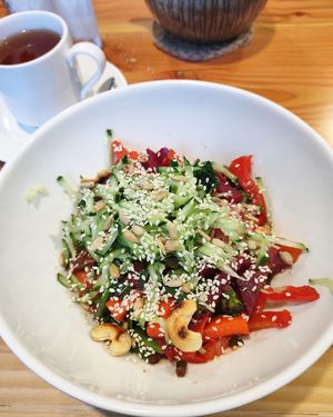 Noodles with vegetables, cashew and sesame at Herbs & Honey in Gyumri