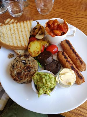 Breakfast. Yum at Cafe Eighty2 in Drumnadrochit