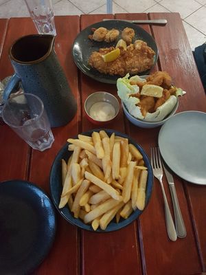 'Vish' (mock fish), 'scampi' (mock  prawn), vegan tartare, and chips at Northcote Fish & Chips in Northcote