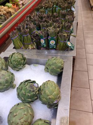 Veg  at Whole Foods Market - Charles River Plaza in Boston