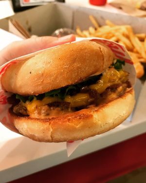 Single Burger at Monty's Good Burger in Riverside