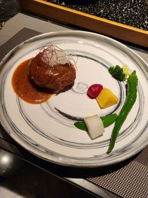 Lion's mane mushroom main course at Yù Shàn Gé 鈺善閣 in Taipei