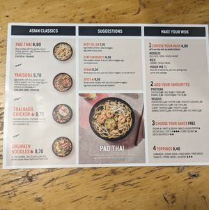 Menu with one Vegan Labeled Dish 🍚🌱 - 8,30€ at Wok to Walk in Riga