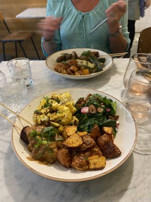 Customised bowl (cauliflower without yogurt dressing to make it vegan!) at The Harvest in Rotterdam