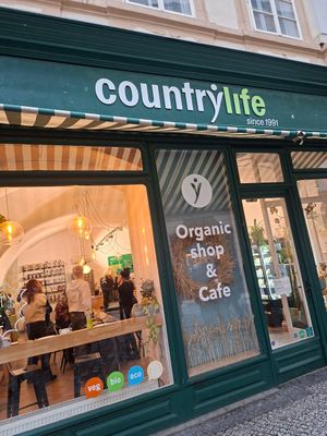  at Country Life in Prague