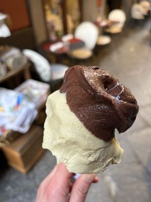 Pistacchio e cioccolato fondente  at Fresco in Sorrento
