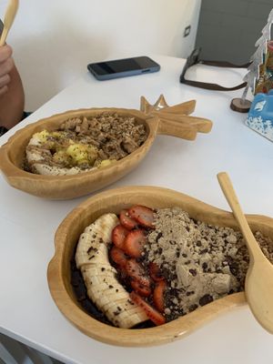 Açai bowl at Ukku Acai Bar in Puerto Ayora