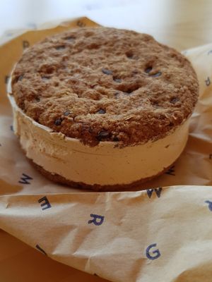 Cookie filled with ice cream, flavor hazelnut, so GOOD! at Flower Burger in Rotterdam