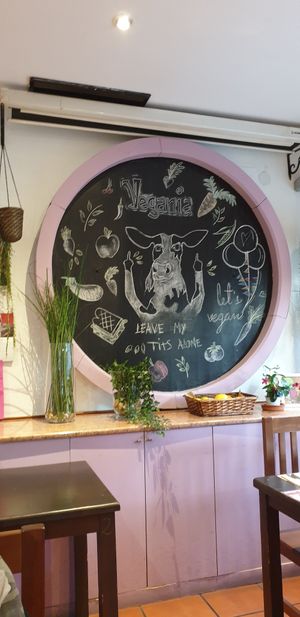 Bonito dibujo en Vegania. at Vegania in Madrid