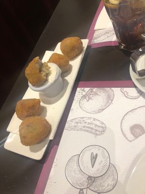 Crucetas  at Vegania in Madrid