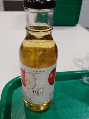 Apple juice at Marché Tau  in Blainville