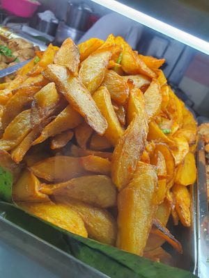 Fried potato 😍 ~ 27/3/21 at Lu Shun Vegetarian Food Stall 炉顺素食缘 in Central Singapore