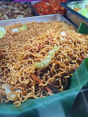 Fried mee ~ 27/3/21 at Lu Shun Vegetarian Food Stall 炉顺素食缘 in Central Singapore