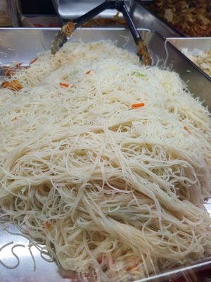 Fried white mee hoon ~ 27/3/21 at Lu Shun Vegetarian Food Stall 炉顺素食缘 in Central Singapore