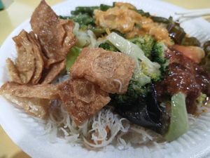  at Lu Shun Vegetarian Food Stall 炉顺素食缘 in Central Singapore