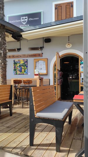 Front at King's Caffe in Malinska