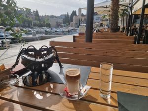  at King's Caffe in Malinska