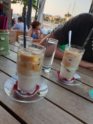  at King's Caffe in Malinska