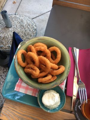 vegan onion rings with vegan mayonnaise  at King's Caffe in Malinska