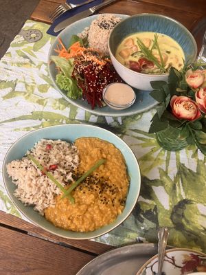 Daggerechten voor 13 euro   at My Secret Garden Cafe in Vienna