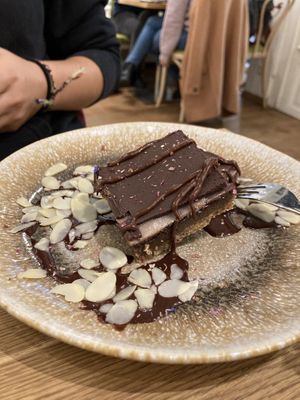 raw vegan caramel bars at My Secret Garden Cafe in Vienna