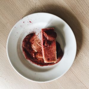 Strawberry cheesecake at bistro ZDRAVO in Sarajevo