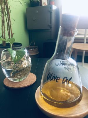 extra virgin olive oil at bistro ZDRAVO in Sarajevo