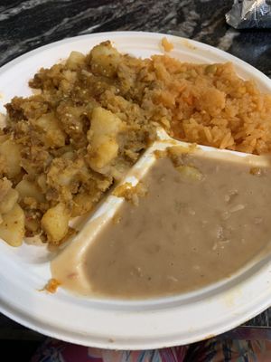 Chorizo with potatoes with a side of rice, bean & tortillas. Its was all good  #Veganuary at Borreguitas in Pomona