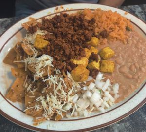 Chilaquiles y huevos (tofu) at Borreguitas in Pomona