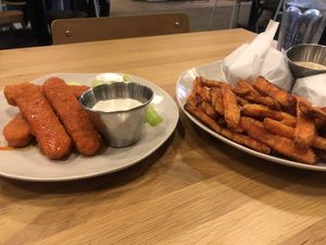 Buffalo “Chicken” and Sweetheart Fries at Veggie Grill by Next Level in El Segundo