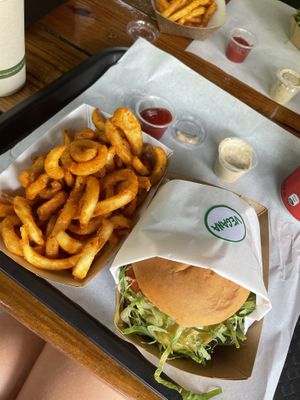 Vegan Cheesburger  at Anti Burger in Panama City