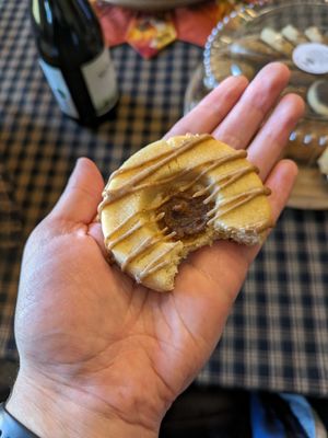 Apple cinnamon tart at Happy Little Treats - High St in Columbus