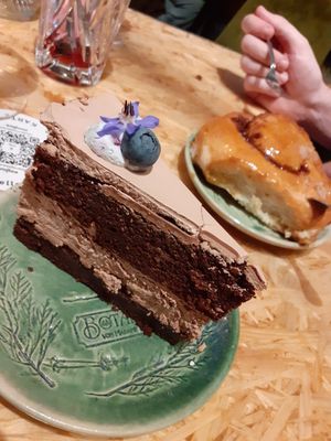 Heidelbeer-Schokokuchen at Botanica in Magdeburg