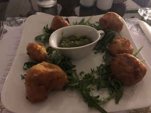 Cauliflower pakora starter at Supetar in Cavtat