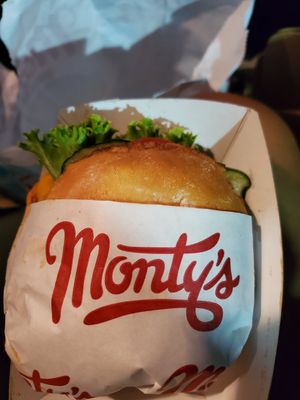 Single burger 🍔 at Monty's Good Burger - Koreatown in Los Angeles