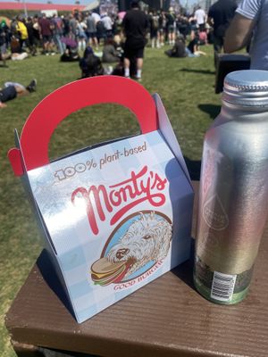 100% Plant-Based Eats at a Concert 🥹💗  at Monty's Good Burger - Koreatown in Los Angeles