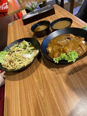 Signature Yaki Ramen and Japanese Curry Rice at  Kimburi 金料理 in Central Singapore