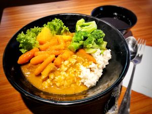 My first visit to vegan bowl and this is what was recommended that i try first at  Kimburi 金料理 in Central Singapore
