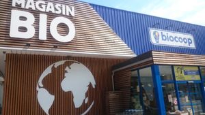 Outside at Biocoop in Moutiers